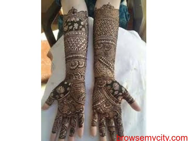 SK Mehndi Artist 9878859620 Chandigarh , Mohali , Zirakpur , - Mehndi plays  an important role of our Indian culture. Especially our Indian weddings are  incomplete without mehndi on the hands of