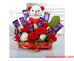 Send Flowers to Indore Online via OyeGifts, Get Best Discount