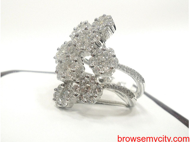 Experience Beautifully Crafted Women's Engagement Rings In New Jersey - 1/1