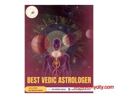 Find Your Future: Best Vedic Astrologer Available Now