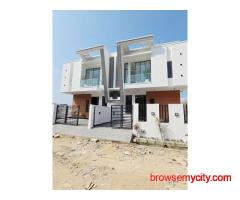 Building Construction Company in Greater Noida – MistriBabu
