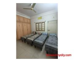 Sri Maruthi Mens PG