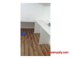 Semi Furnished Office for Rent in Kandivali West – 177 Sq.ft. | 4 Seater Setup