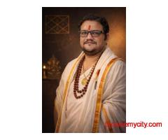 Astrologer and vastu consultant